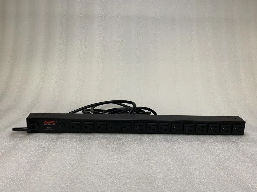Блок розеток PDU APC AP9567 Basic Rack PDU 0U 15A 100/120V 14-Outlet NEMA 5-15R