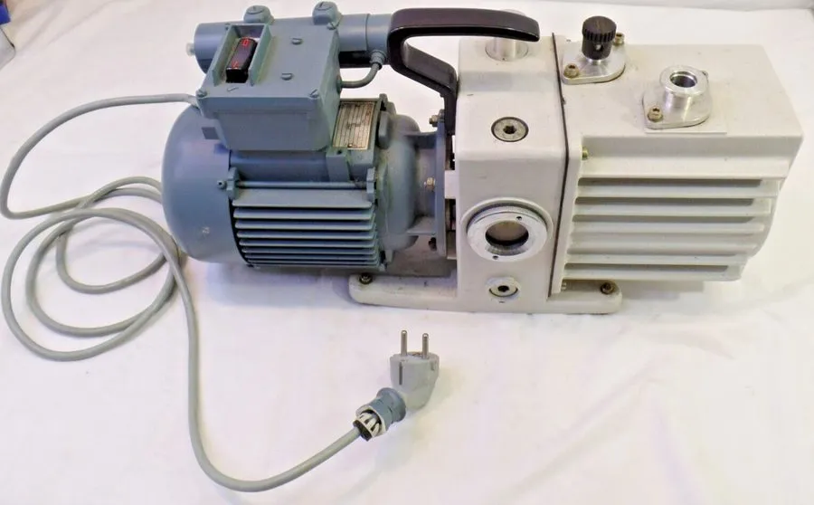 Насос Trivac D4A Dual Stage Vacuum Pump 1/3 HP Motor 115/230V, LEYBOLD-HERAEUS