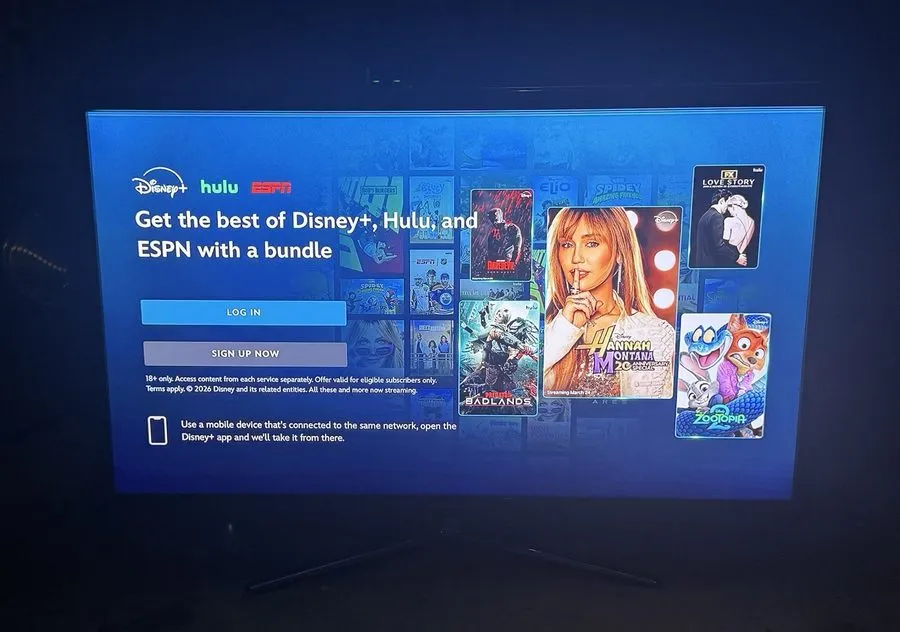 Сервер RARE Samsung 55" 1080 3D LED Smart TV UN55C7000 With Remote. Line On Top  — фото лота 1