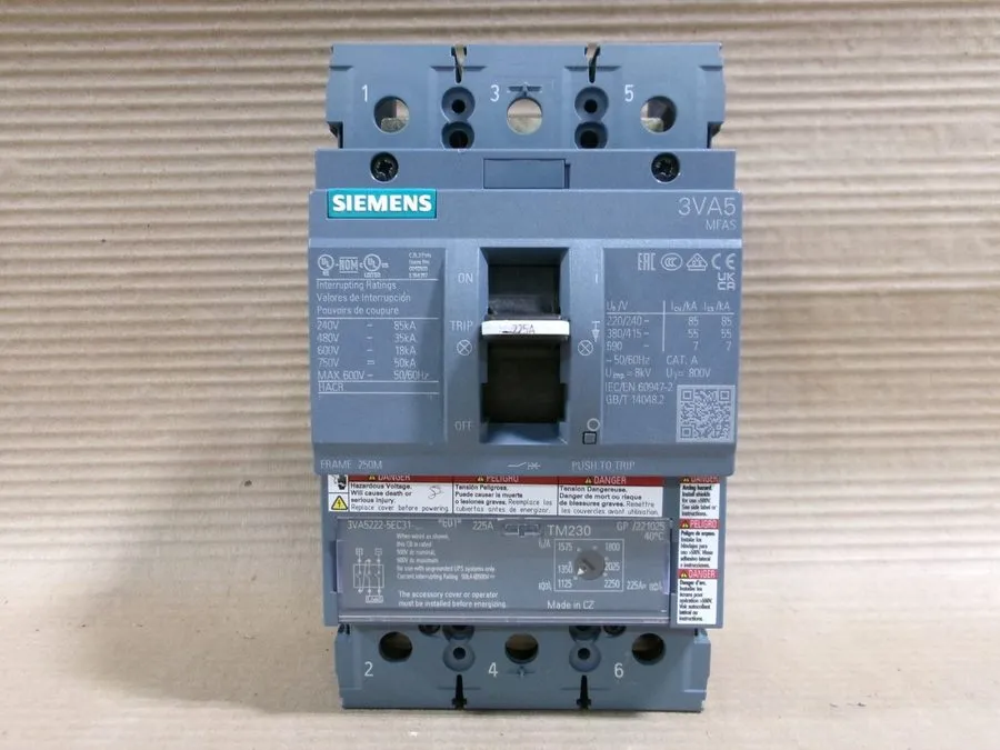 Автоматический выключатель Siemens 3VA5222-6EC31-0AA0 225 Amp 3-Pole Molded Case