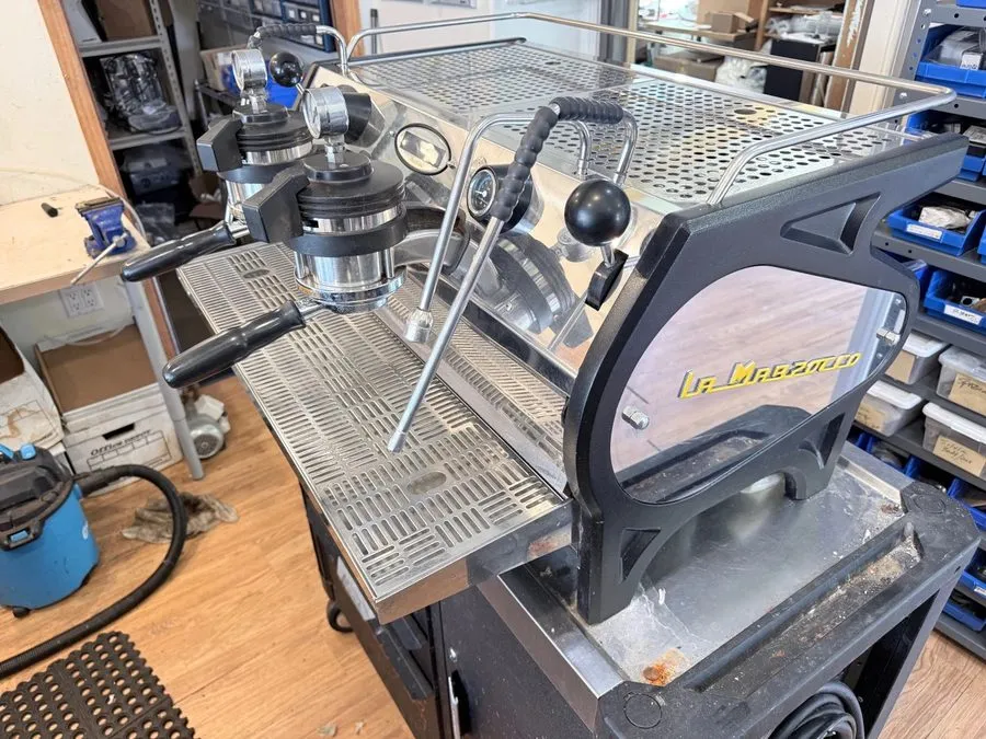 Кофемашина Nuova Simonelli (AURELIA II) 2-Group Semi-Automatic Commercial Espres — фото лота 1