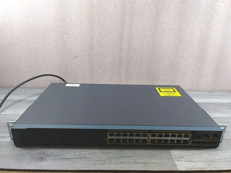 Коммутатор Cisco Catalyst 2960S-24-Port WS-C2960S-24TS-L Ethernet Switch (J955)