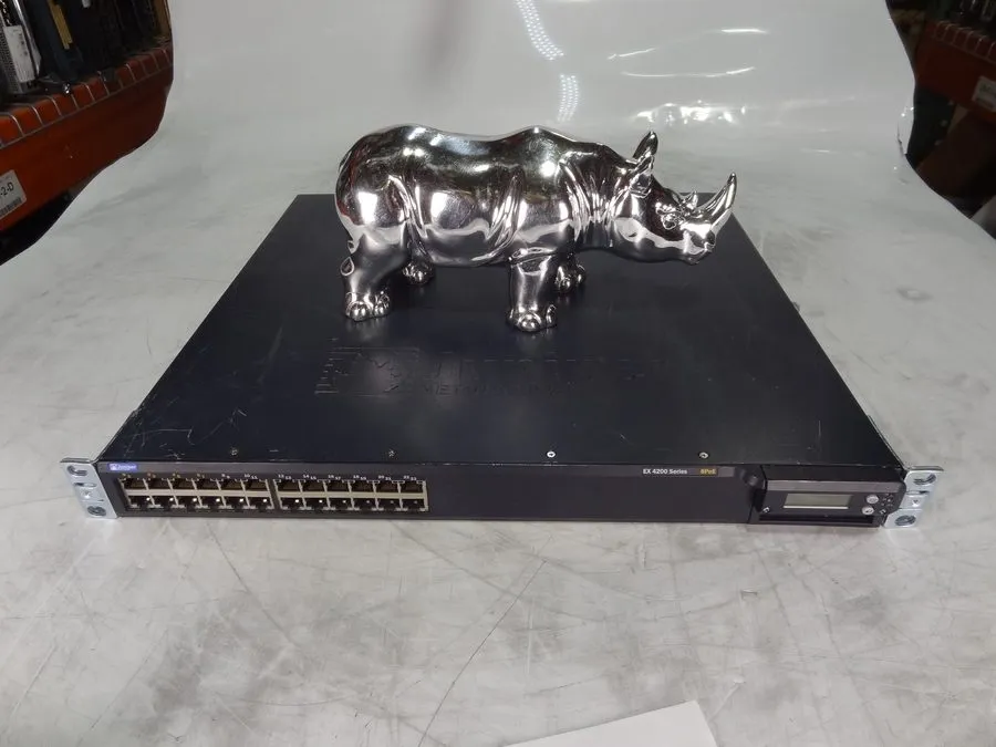 Коммутатор EX4200-24T JUNIPER 24-PT 1G SWITCH (EX 4200)