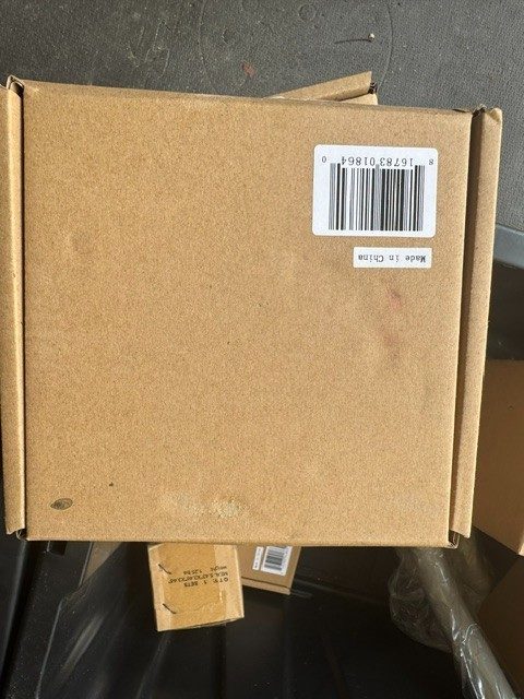 Камера Hikvision CBM White Surveillance Camera Bracket MPN 302700630, 2023