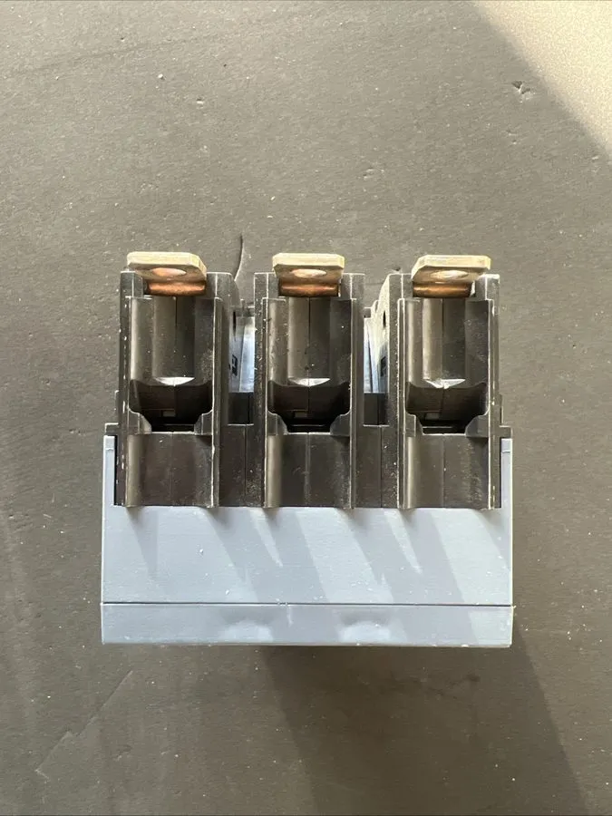 Автоматический выключатель Siemens 3VA4125-4ED34-0AA0 3p 25a 25k Circuit Breaker — фото лота 2