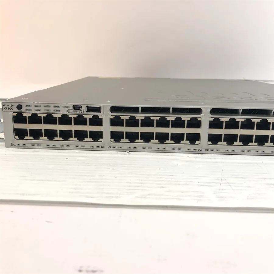 Коммутатор Cisco WS-C3850-48U-S 48-Port UPoE Switch w/ C850-NM-2-10G & Dual 1100