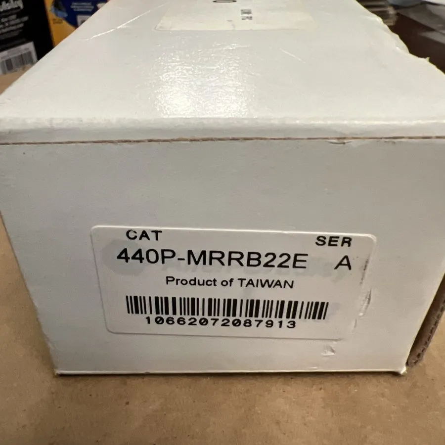Реле безопасности ALLEN BRADLEY 440P-MRRB22E /A GuardMaster Limit Switch 4C-2 — фото лота 2