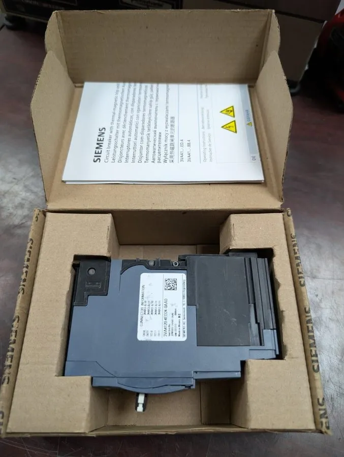 Автоматический выключатель Siemens 3VA4120-4ED24-0AA0 2 Pole 20 Amp 480V Circuit