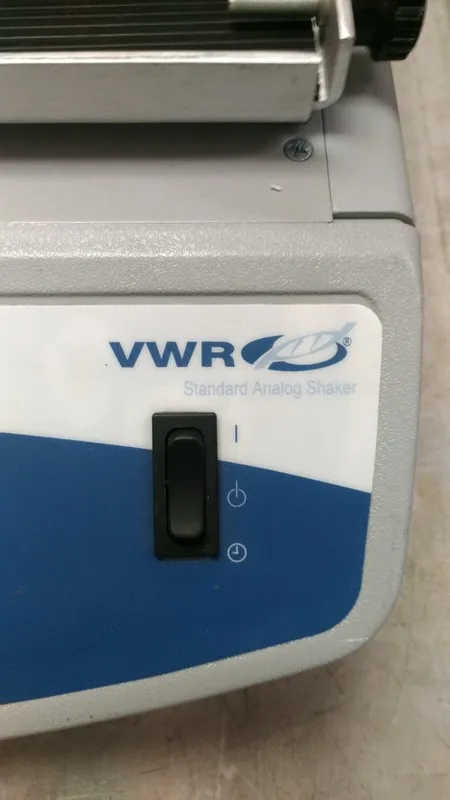 Шейкер VWR 3500 Standard Analog Orbital Shaker 89032-092 120V