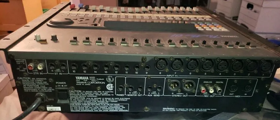 Микшерный пульт Yamaha ProMix01 16 Channel Digital Mixer Programmable Audio Mixi — фото лота 2