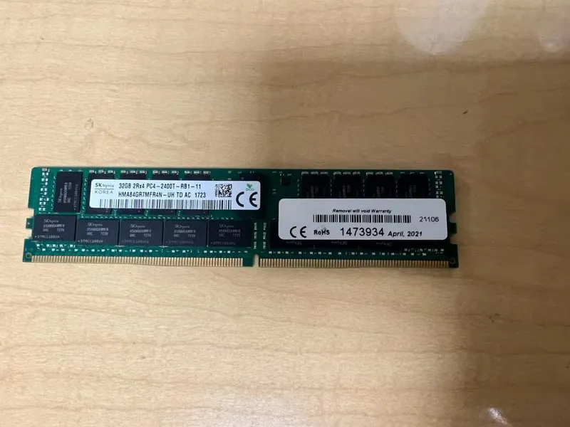 Модуль памяти SK Hynix 32GB 2Rx4 PC4-2400T DDR4 ECC RDIMM Server RAM HMA84GR7MFR