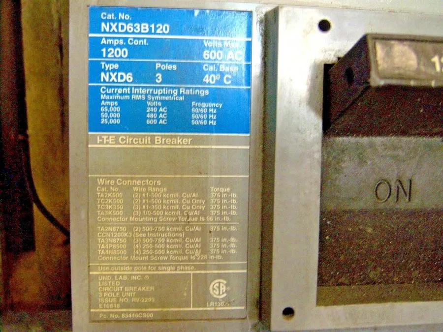 Автоматический выключатель SIEMENS SENTRON SERIES 1200A CIRCUIT BREAKER 3 POLE 6