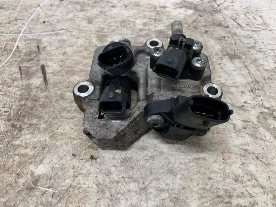 Трубопроводная арматура International Maxxforce 13 Engine Fuel Pressure Regulato