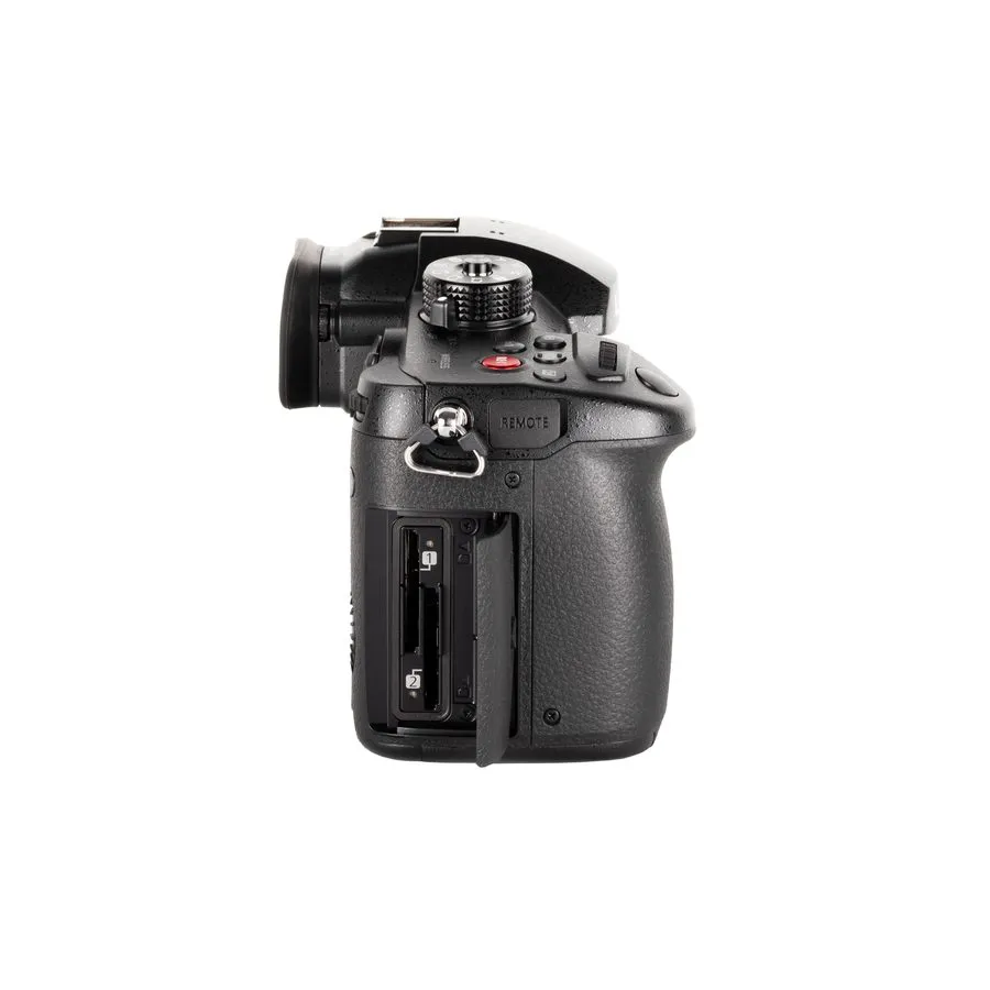 Фотокамера Panasonic Lumix DC-GH5S Mirrorless Digital Camera + 32GB + Flash + Tr — фото лота 2