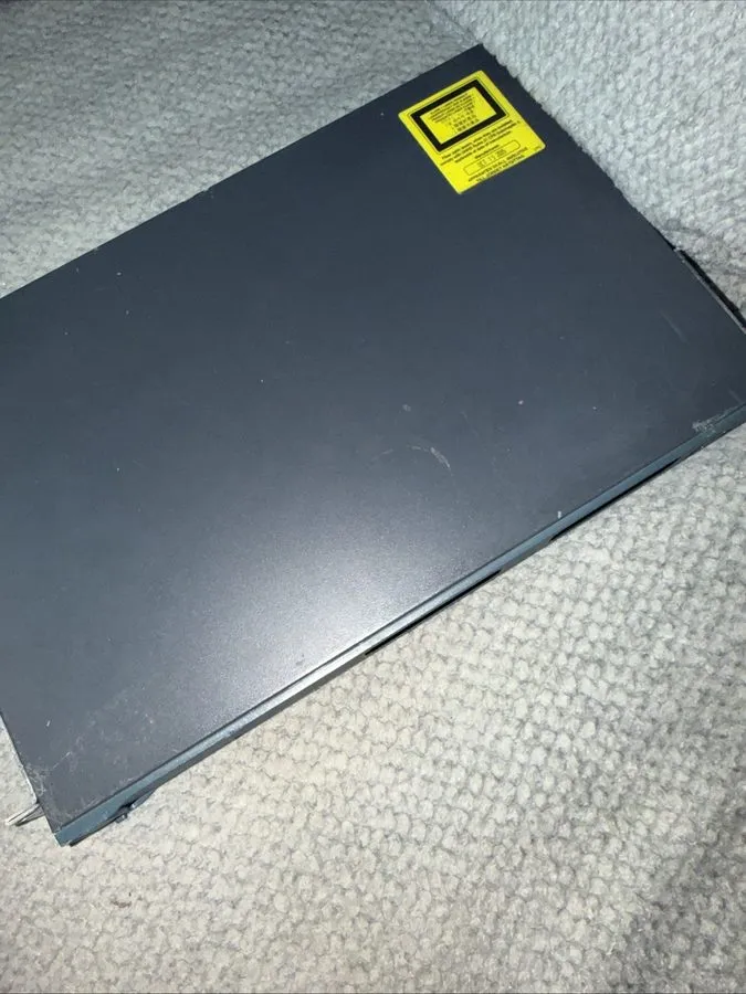 Коммутатор Cisco Catalyst WS-C3560-24PS-S 24-Port 10/100 POE Fast Ethernet Switc — фото лота 2