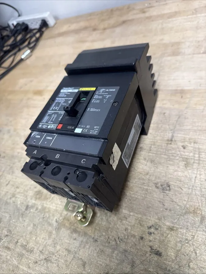 Автоматический выключатель SQUARE D HGA36125 HGA I-LINE 3 POLE 125 AMP 480v POWE