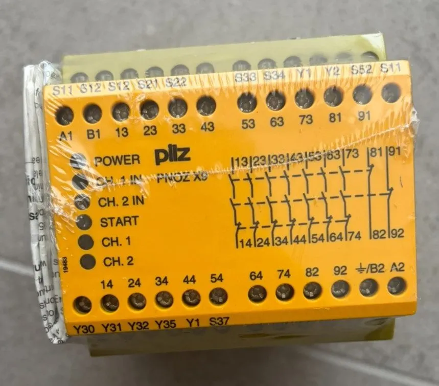 Реле безопасности Pilz PNOZ X9 120VAC/24VDC 7S2O Safety Relay 774605 — фото лота 2