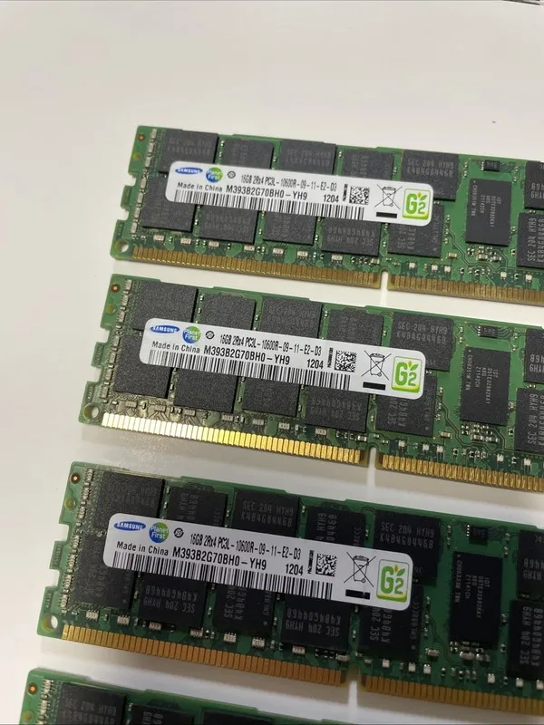 Модуль памяти x 16 GB Samsung M393B2G70BH0-YH9 PC3L-10600R DDR3