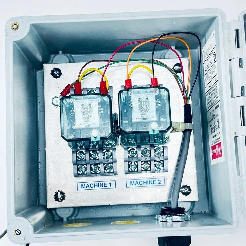 Монтажный шкаф Hoffman A664CHQRFG Electrical Panel Enclosure — фото лота 1