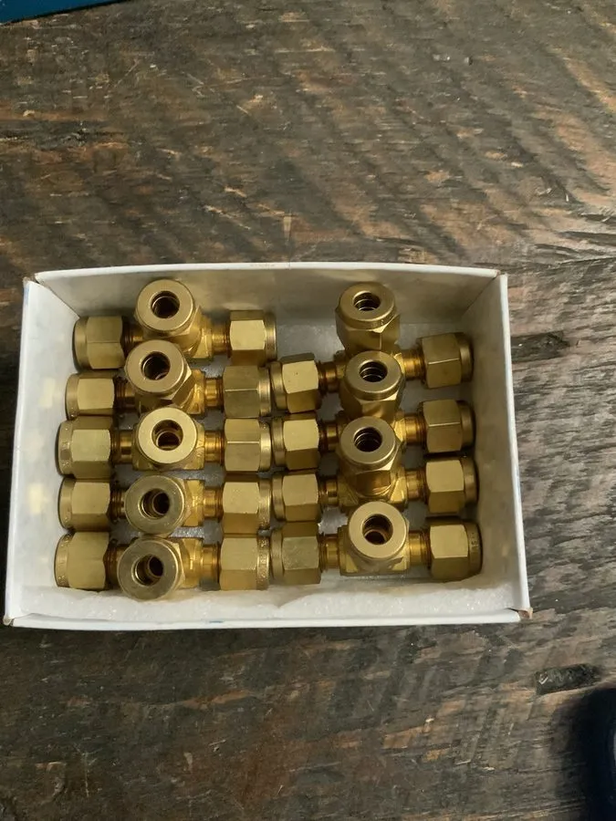 Фитинг B-400-3 Brass Swagelok Tube Fitting, 1/4 in. Tube OD — фото лота 2