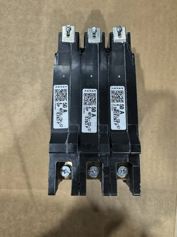 Автоматический выключатель SQUARE D EJB34050 50 AMPS 480V 3 POLE 65 KA CIRCUIT B