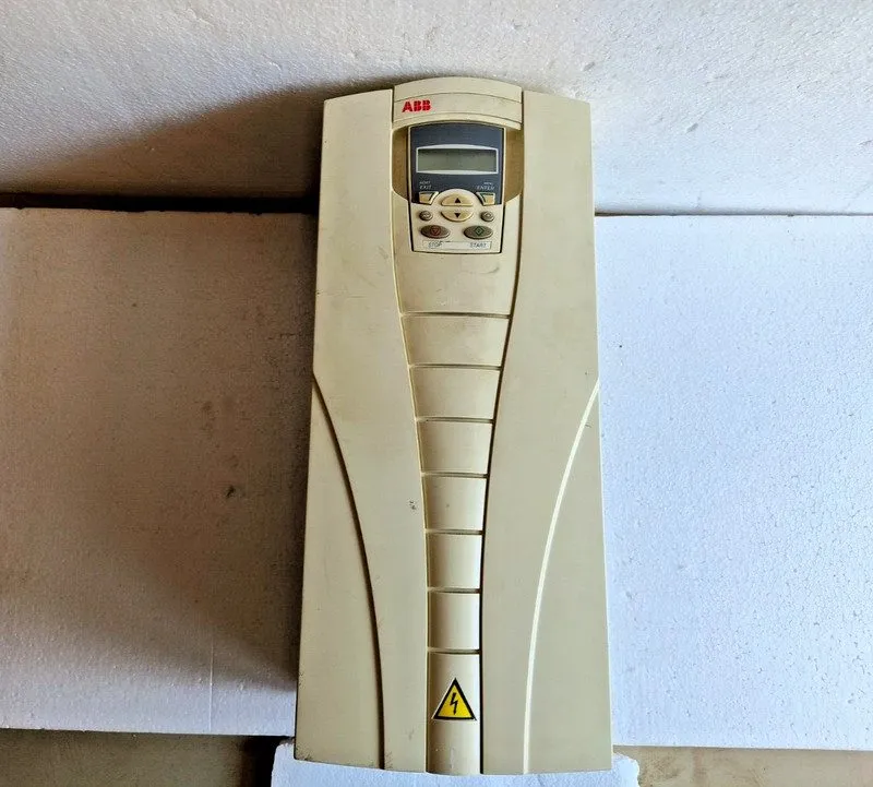 Частотный преобразователь ACS550-01-038A-4
