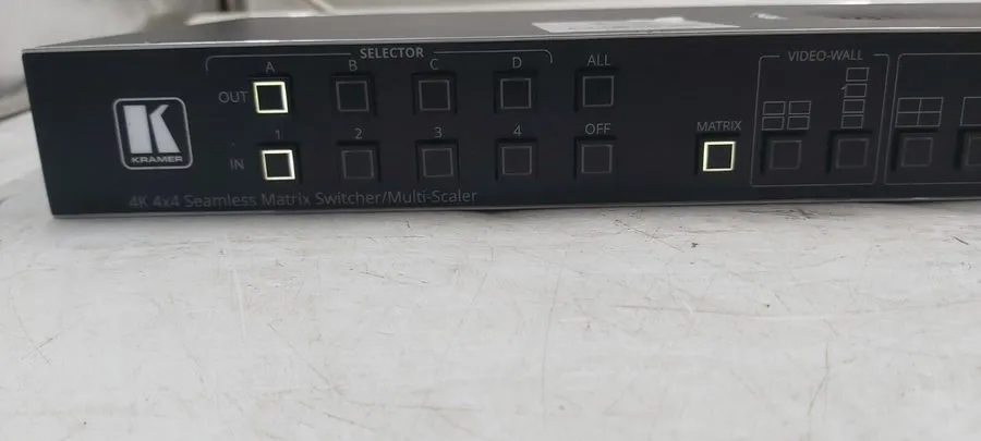 Матричный коммутатор Kramer VSM-4x4X Switcher !