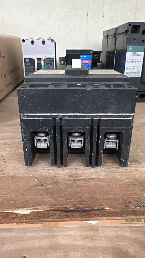 Автоматический выключатель General Electric TED134025 Circuit Breaker 25A 3P 480 — фото лота 1
