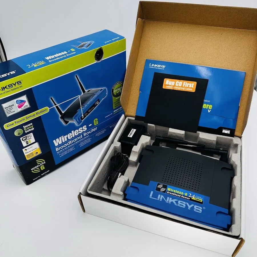 Маршрутизатор LINKSYS WIRELESS -G BROADBAND ROUTER (WRT54G) 2.4 GHz/ 802.11g -4 