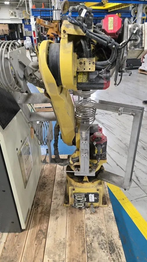 Робот FANUC M-16IB/20 INDUSTRIAL ROBOT ARM A05B-1216-B202 2005 ARM ONLY