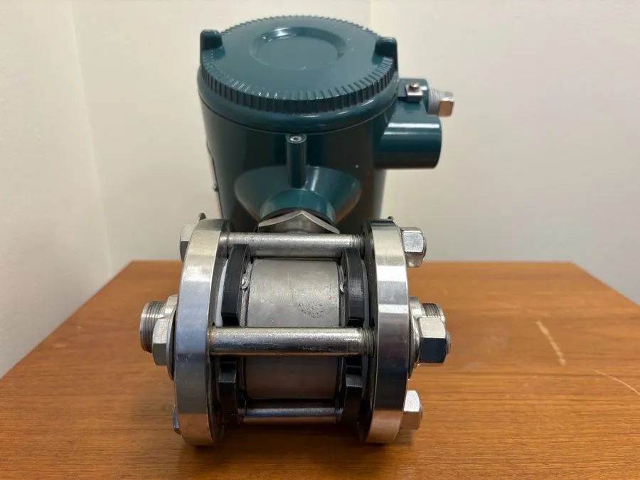 Расходомер YOKOGAWA ADMAG AXF025C MAGNETIC FLOWMETER STYLE S1 25 MM — фото лота 1