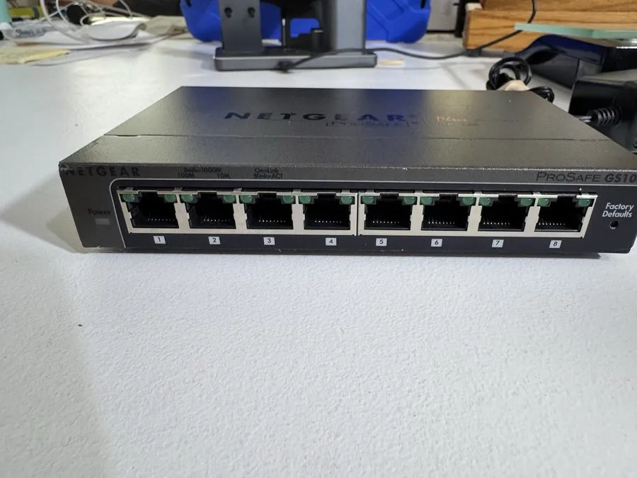 Коммутатор Netgear ProSAFE GS108E v2 Plus 8-Port Gigbit Ethernet Switch