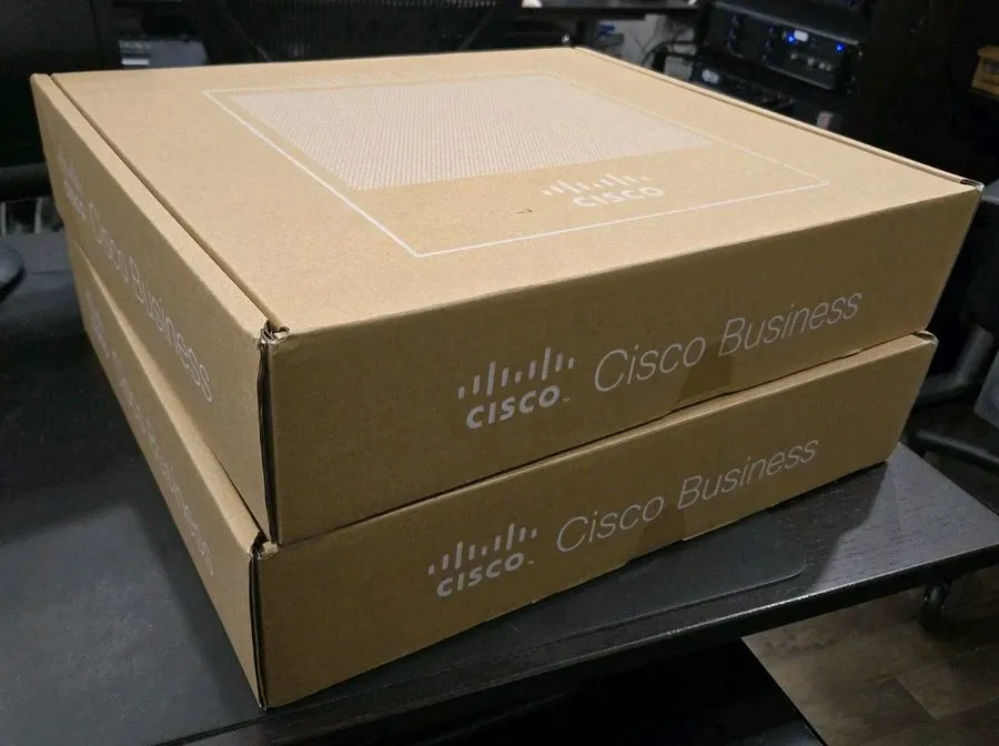 Коммутатор Cisco CBS350-8FP-2G 8-Port Gigabit PoE+ Managed Switch 120W 2x SFP