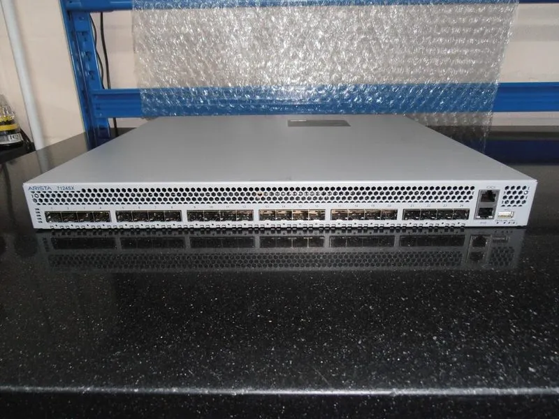 Коммутатор Arista DCS-7124SX-F 24-Port 10Gb SFP+ Network Switch