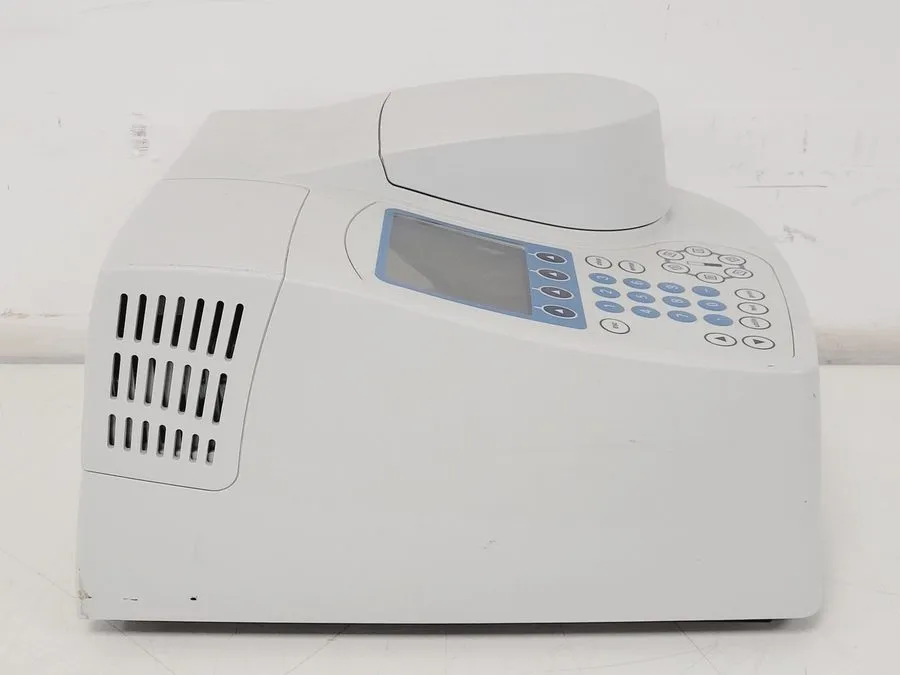 Спектрофотометр Thermo Scientific GeneSys G10S UV-VIS Spectrophotometer Lab — фото лота 1