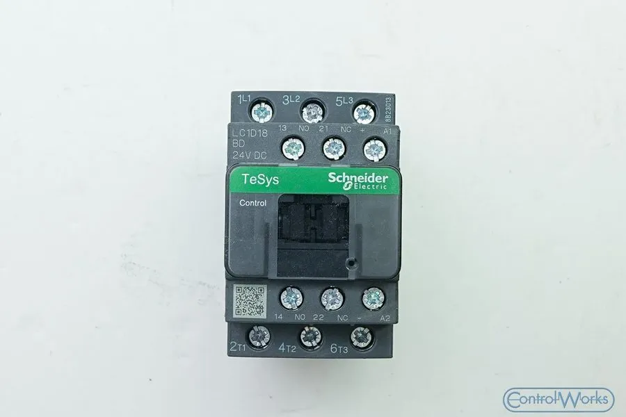 Контактор Schneider LC1D09BD TeSys D Contactor 9A 24VDC Coil + LAD4TBDL 3 Pole