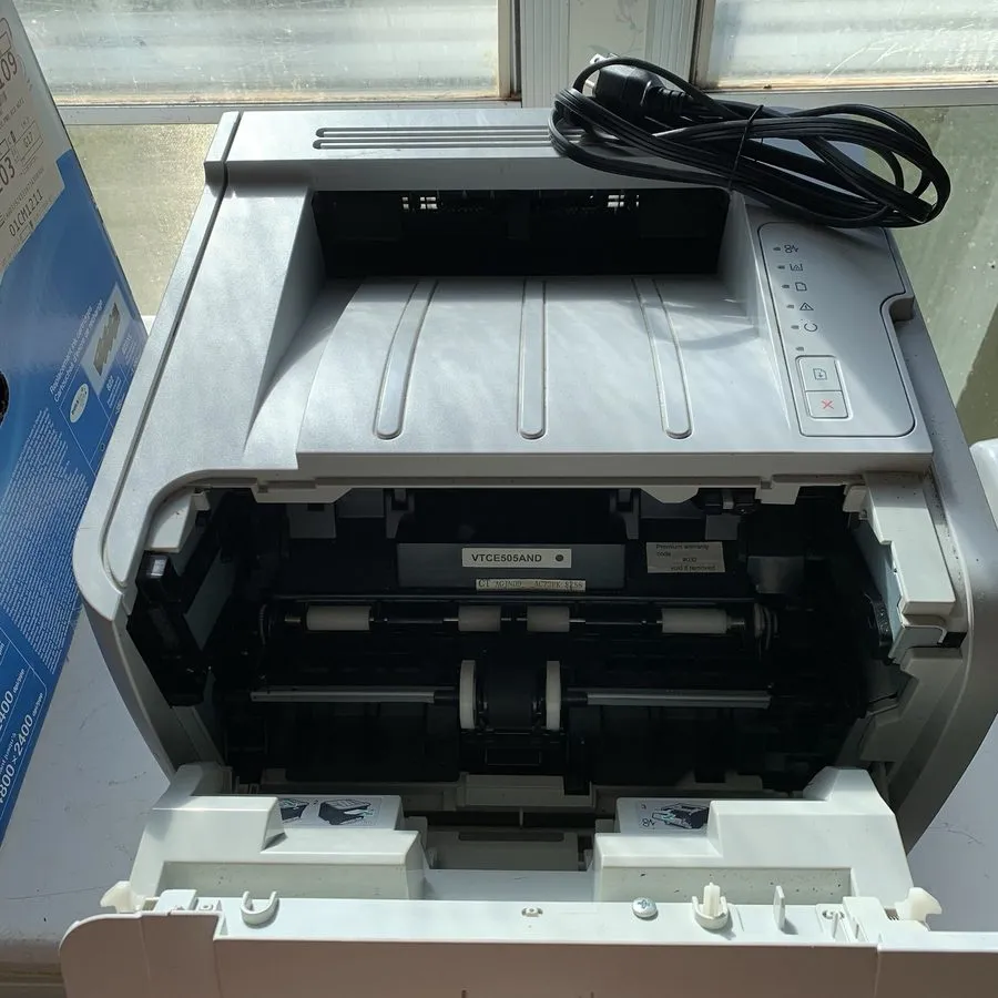 Лазерный принтер HP LaserJet P2035N Laser Printer w/ Toner NO POWER CORD — фото лота 2