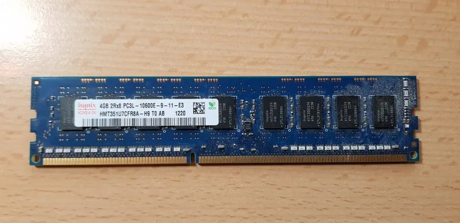 Модуль памяти SK Hynix 4GB 2Rx8 PC3L-10600E-9-11-E3 ECC Unbuffered Server RAM HM