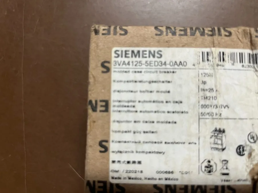 Автоматический выключатель 3VA4125-5ed34-0AA0 SIEMENS 3 POLE 25 AMP BOLT-ON CIRC
