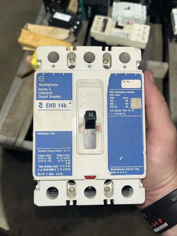 Автоматический выключатель Eaton Ehd3050 Molded Case Circuit Breaker, 50 A, 480V