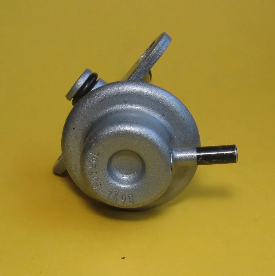 Трубопроводная арматура MAZDA 323 626 GM BJ 2.0 FS-DE FUEL PRESSURE REGULATOR FP