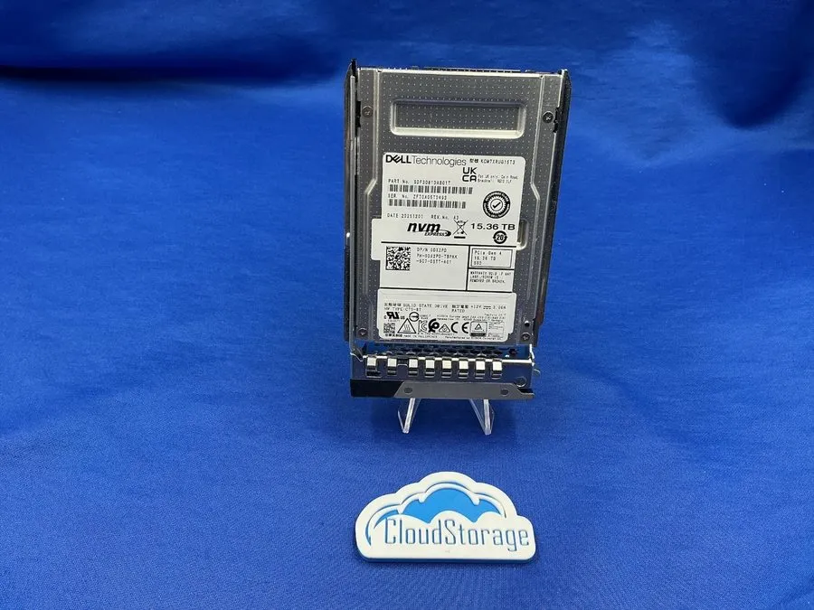 SSD-накопитель Dell/Kioxia CM7-R 15.36TB KCM7XRUG15T3 PCIe 4.0x4 8GB/s U.2 NVMe  — фото лота 1