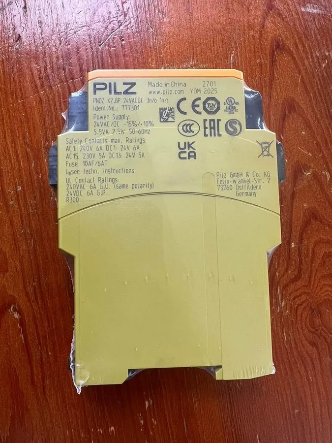 Реле безопасности PILZ 777301 Safety relay PNOZ X2.8P 24VAC/DC