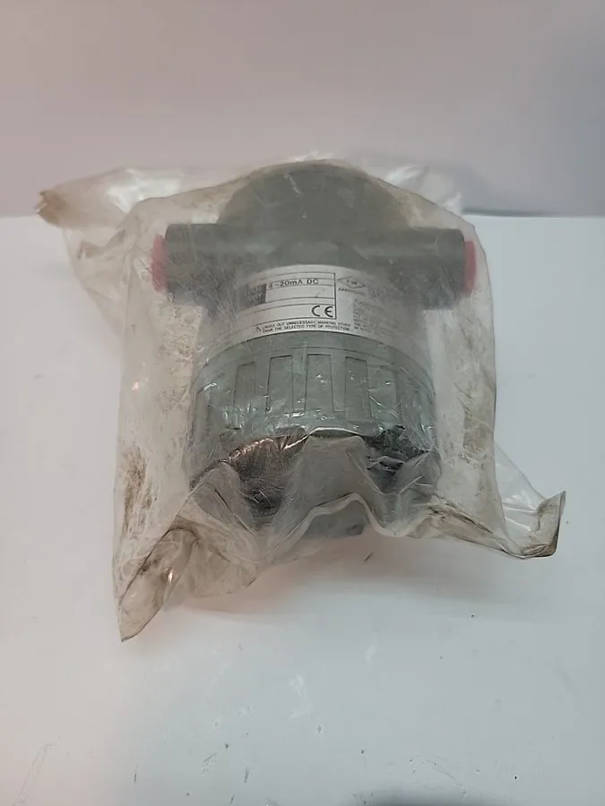 Датчик температуры Yokogawa Temperature Transmitter YTA110-DA2DB/FU1 — фото лота 1