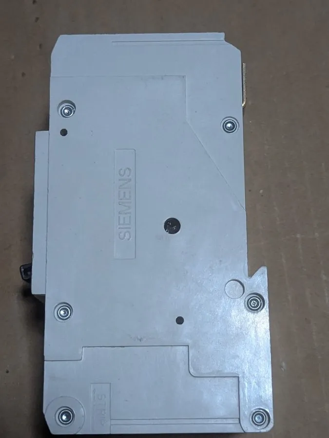 Автоматический выключатель SIEMENS HGB3B050 ,CIRCUIT BREAKER, 3P/ 50A /480V GOOD — фото лота 1