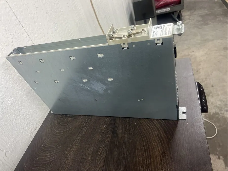 Сервоусилитель 6SN1123-1AA00-0BA2 SIEMENS SIMODRIVE 611 Power Module GQZ1 — фото лота 2