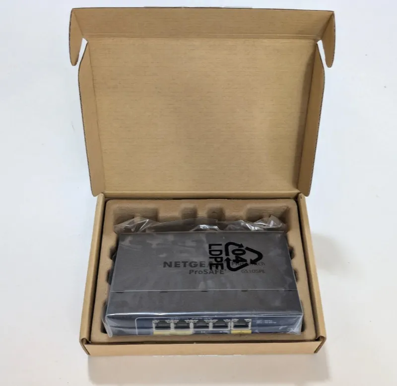 Коммутатор NETGEAR PROSAFE GS108PE V3 8-PORT GIGABIT MANAGED POE SWITCH