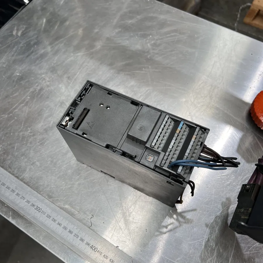Частотный преобразователь SIEMENS 6SE6440-2AB17-5AA1 Micromaster 440 VFD 0.75kW