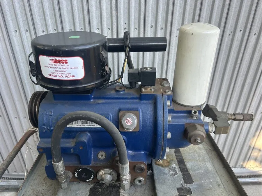Компрессор Boss Industries Screw Compressor Air End Termomeccanica SCI8FM4 — фото лота 1