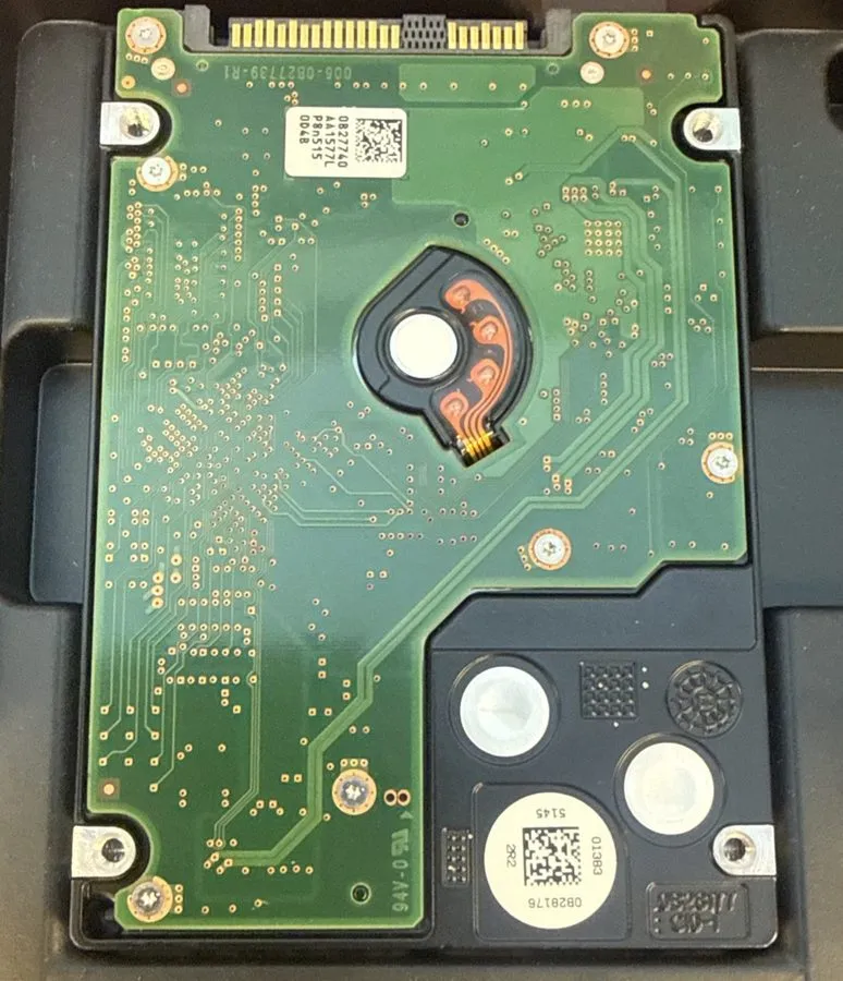 Жёсткий диск HGST HUC101212CSS600 1.2TB SAS 10K 2.5 in Enterprise HDD 0B28473 — фото лота 1